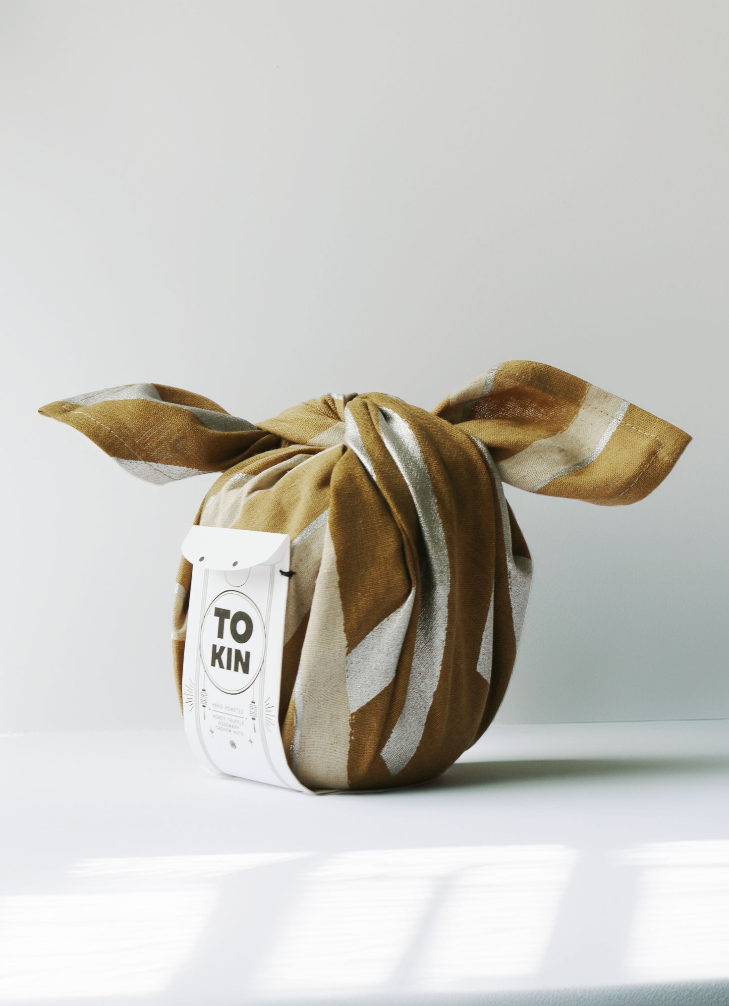 FIRE PEPPER CINNAMON HONEY NUT-MIX - Small Wrapped Jar 200g