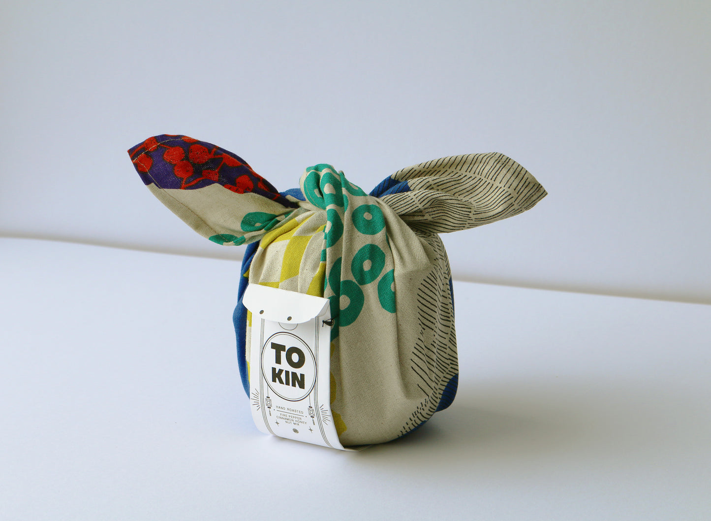 HONEY TRUFFLE CASHEW NUTS - Small Wrapped Jar 200g